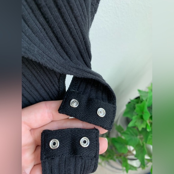 Swiss Dot Shoulder Tie Bodysuit - Picture 12 of 14